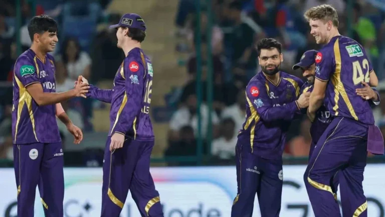 IPL 2026: وریندر سہواگ کا کولکتہ نائٹ رائیڈرز کو دو کھلاڑیوں کو باہر کرنے کا مطالبہ