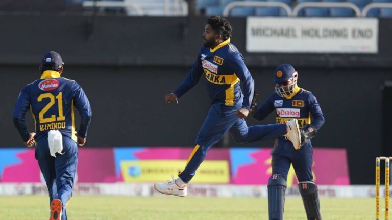 WI look to level series in rainy Kingston میں ویسٹ انڈیز کا مقابلہ